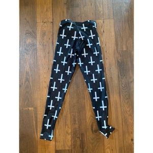 Blackmilk Pants - Cross leggings Blackmilk Pants - Cross leggings